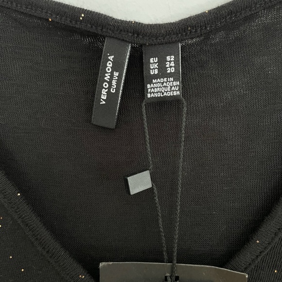 NWT Vero Moda Sparkly V-Neck Black Cotton Batwing Top Size XL-2X (US 20) - Picture 2 of 7